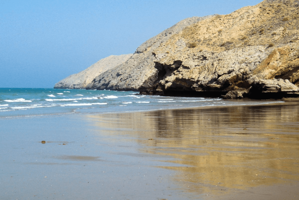 Top 5 White Sand Beaches in Oman